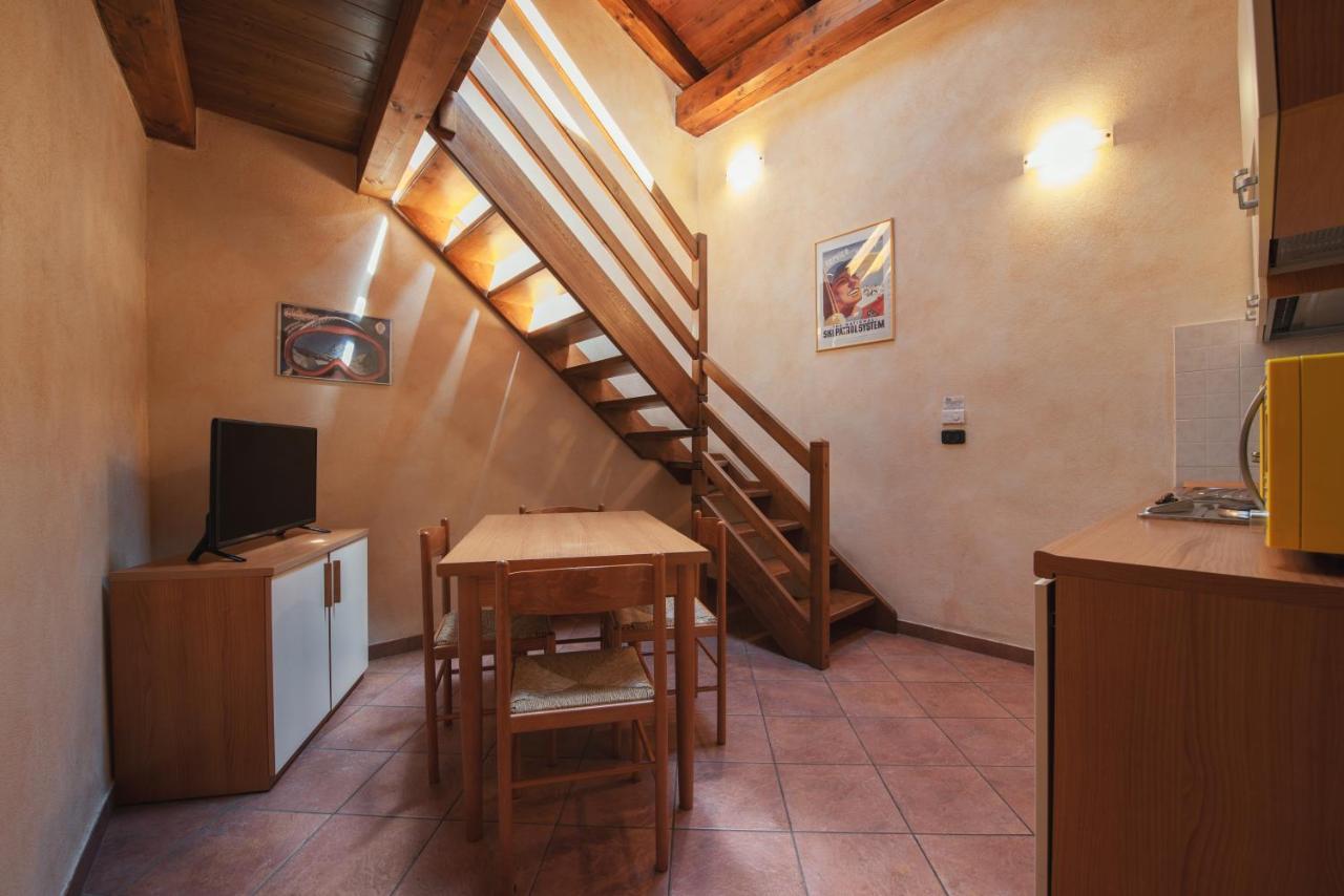 בארדונקיה Residence La Tana Del Ghiro מראה חיצוני תמונה